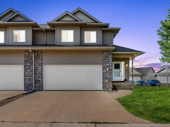 1839 Goose Lake Cir, North Liberty, IA 52317