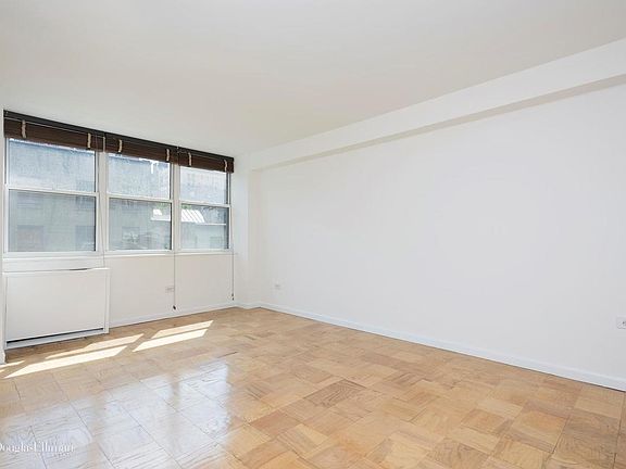 4th image of 420 W 23rd St APT 4A