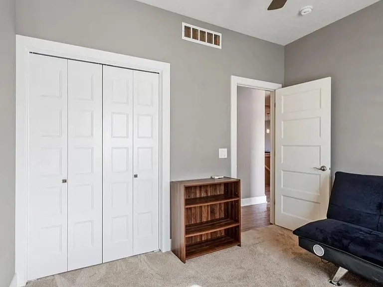 2602 Fountain Cir — Photo 20
