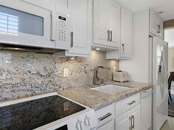 3rd image of 888 Intracoastal Drive #6f