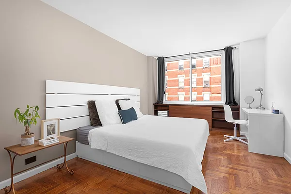 Sold by Sotheby's International Realty | media 4