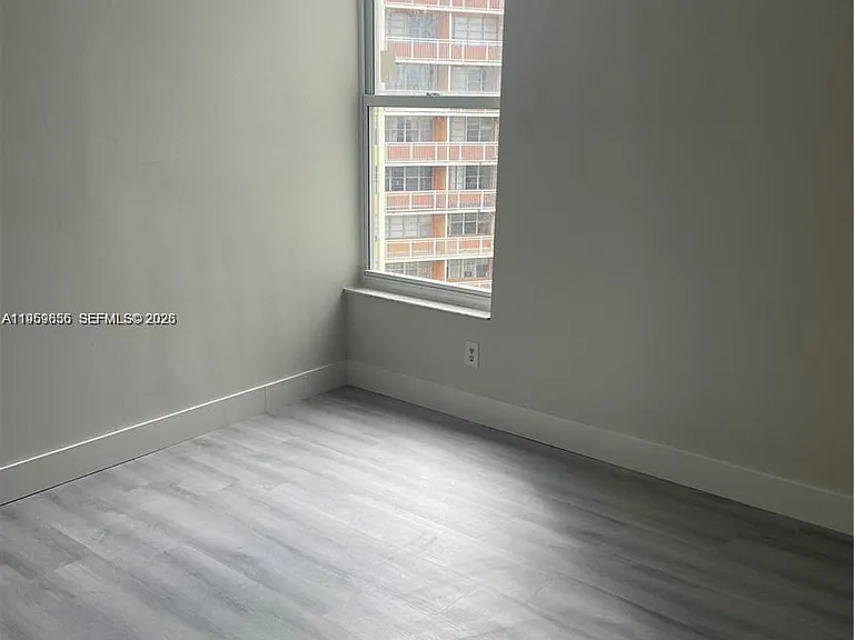 2075 NE 164th St #805 — Photo 5