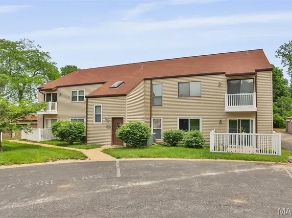 1306 Glendale Gardens Dr APT C, Saint Louis, MO 63122