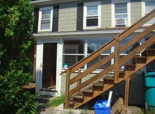 5 Centennial Ct APT B, Upton, MA 01568