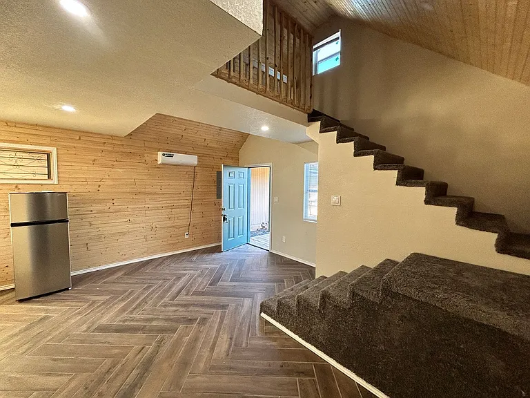 222 Highview Dr — Photo 13