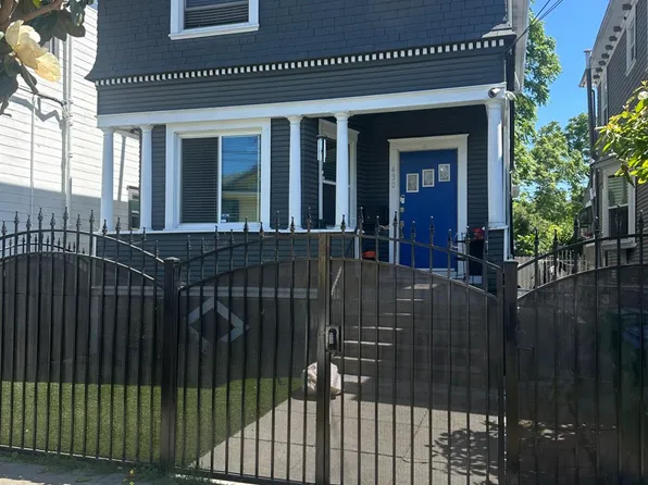 E Magnolia Street, Stockton, CA 95202