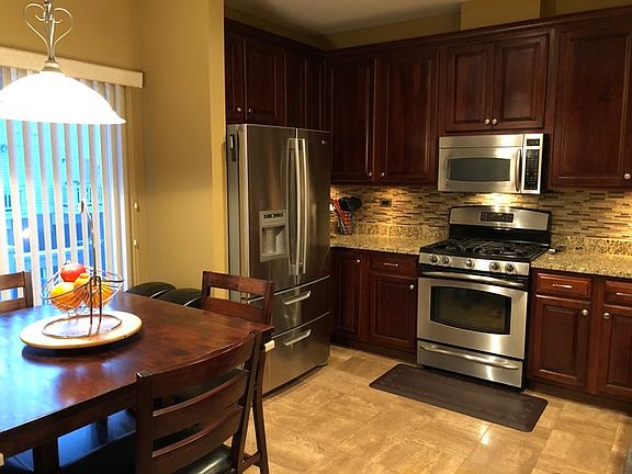 2nd image of 762 Hanbury Dr #6-4