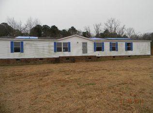 935 Peter Grant Rd, Snow Hill, NC 28580