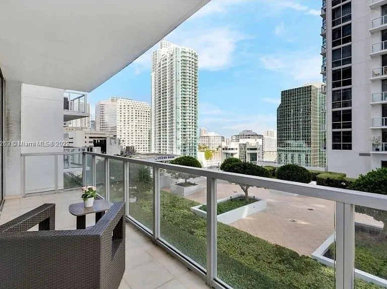 1050 Brickell Ave #1410 — Photo 1