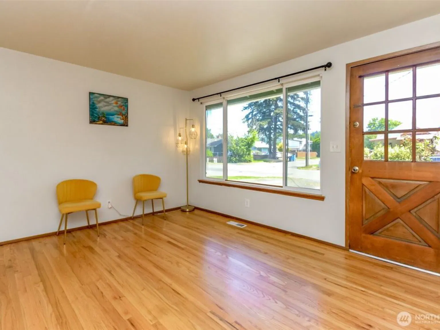 3 bed, 940 sqft, $2,500 — Photo 3