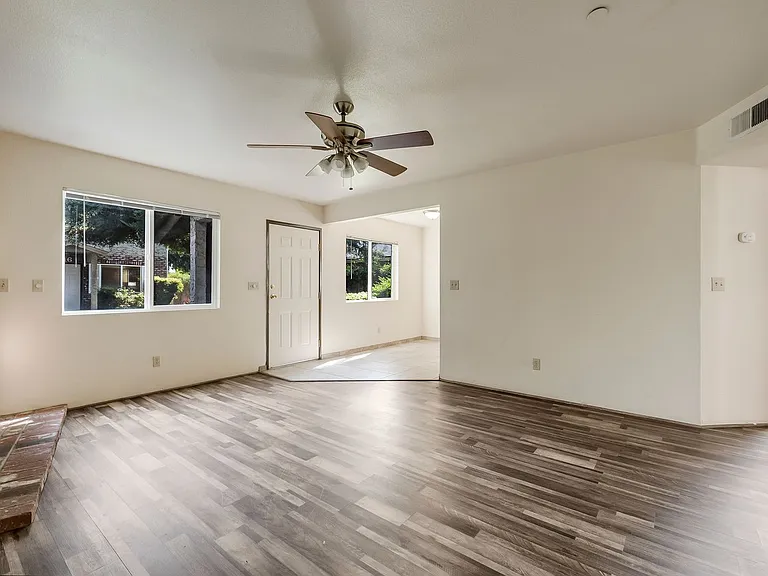 406 Nord Ave — Photo 48
