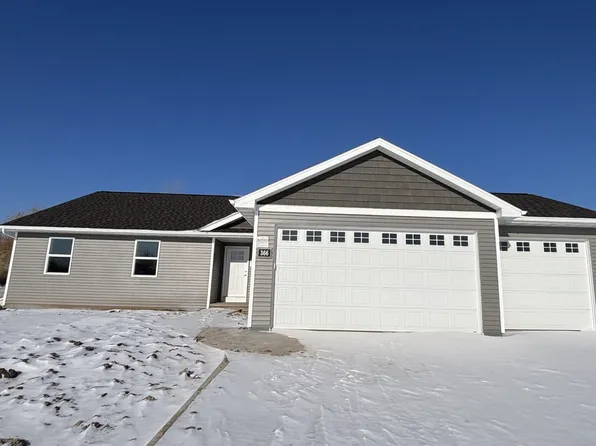 366 Brooke Dr, Omro, WI 54963