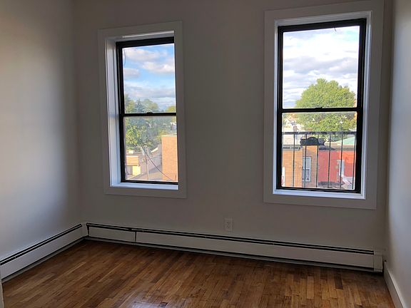 3rd image of 11 Gardner Ave #46E
