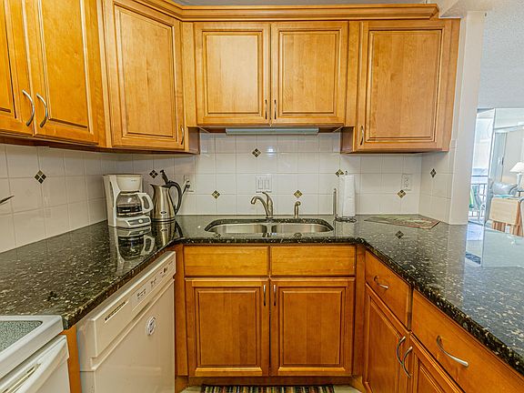3rd image of 3051 S Atlantic Ave APT 304