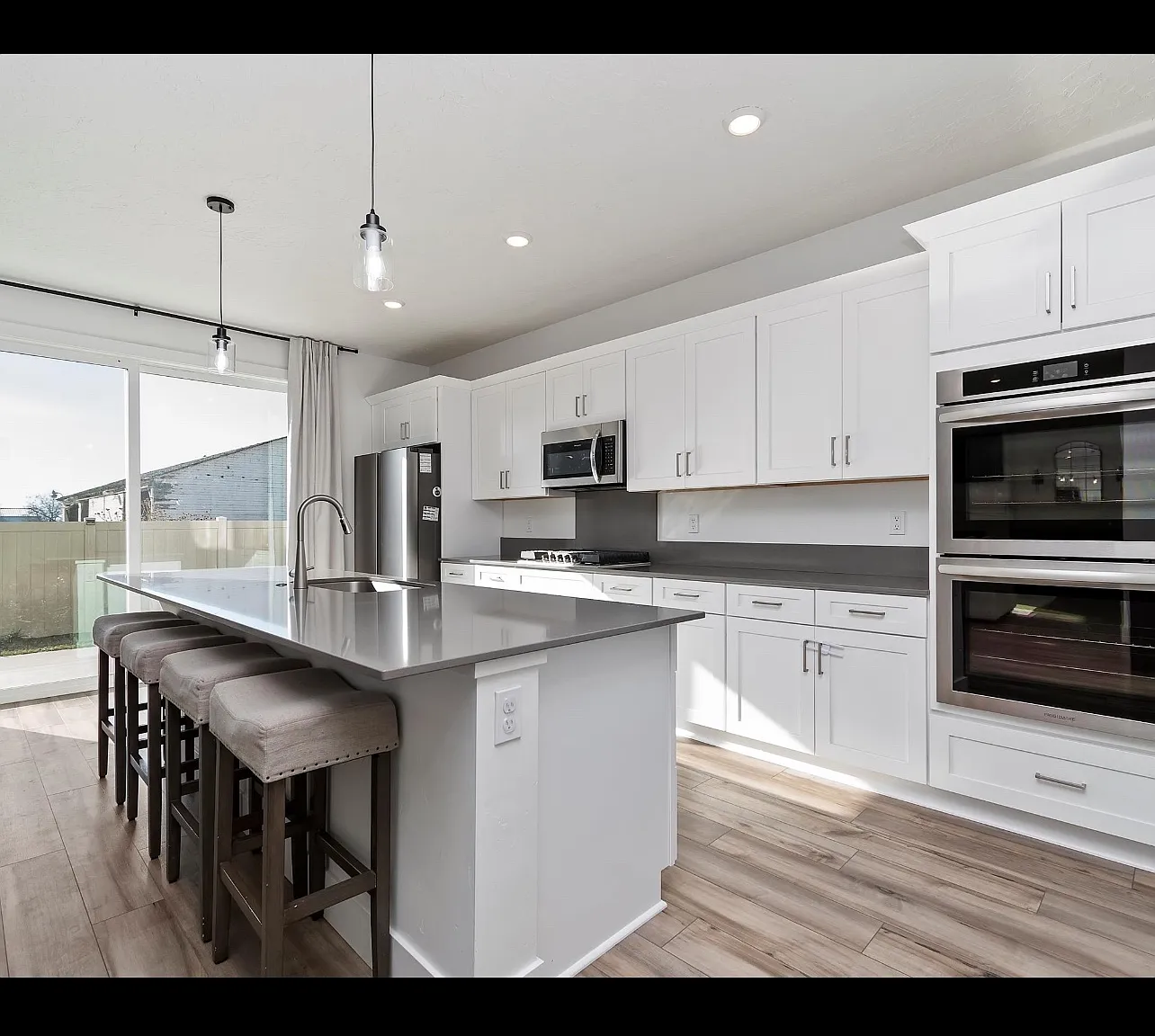 775 Knowledge St — Photo 4