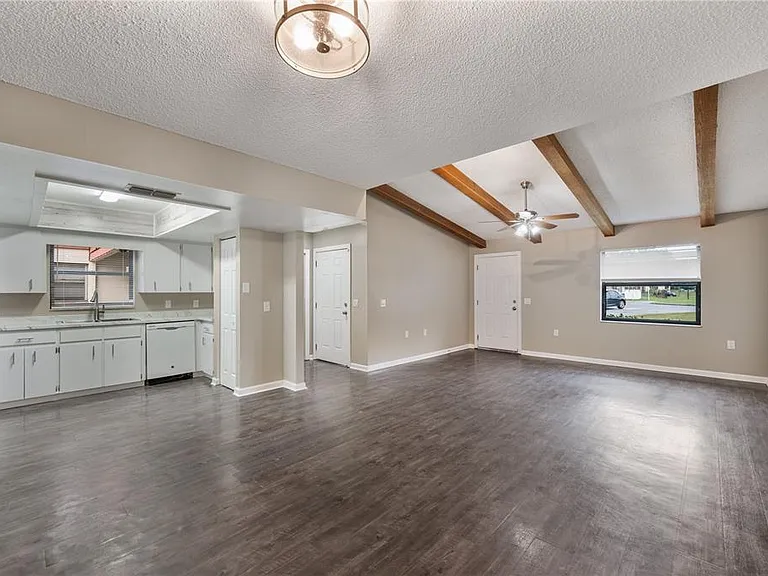 5513 Karan Ct — Photo 9