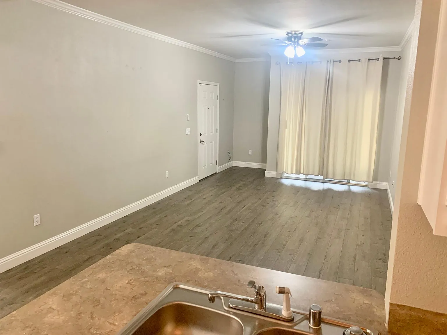 501 Gibson Dr — Photo 2
