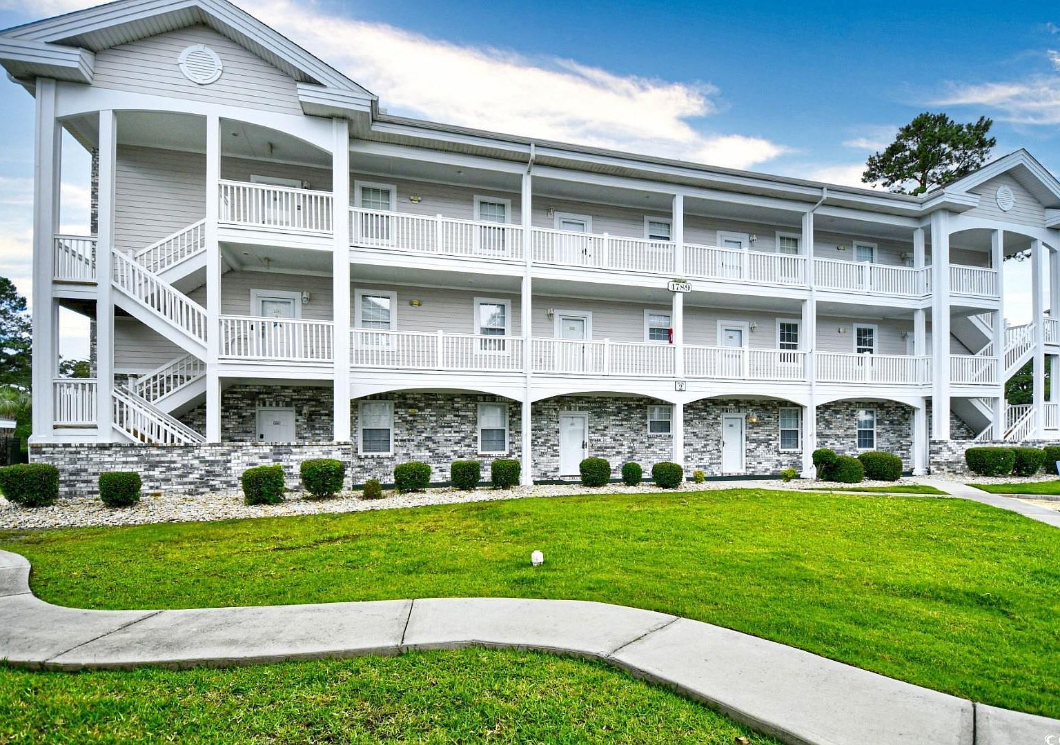 4789 Wild Iris Dr. #203