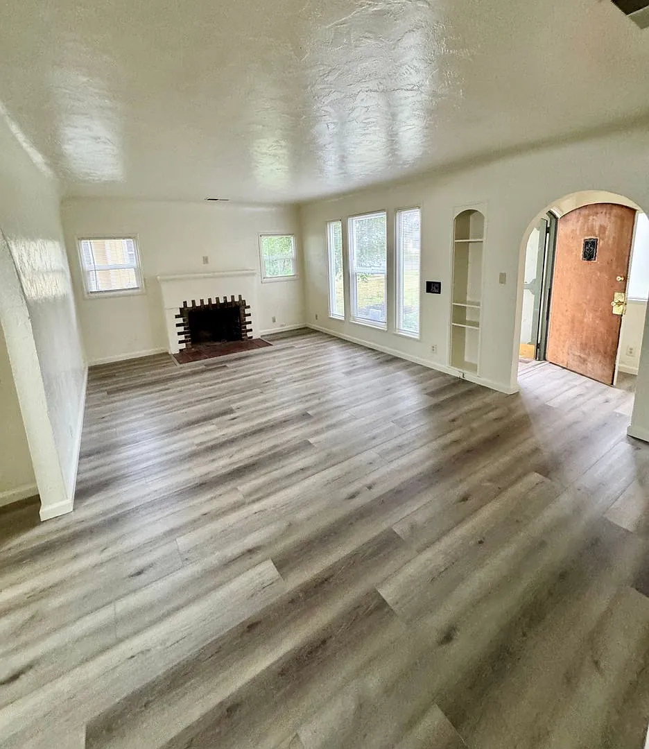 1119 Citrus Ave — Photo 1