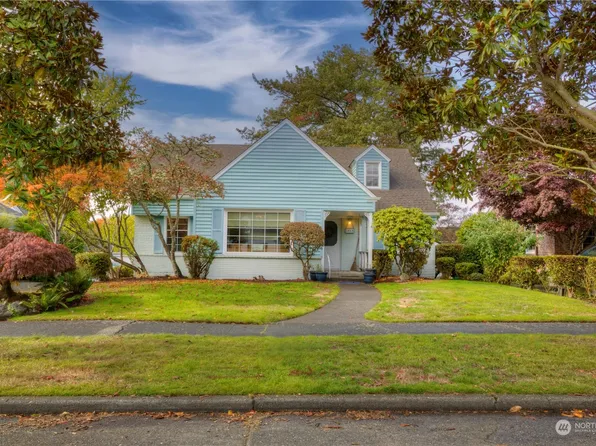 2815 40th Avenue W, Seattle, WA 98199