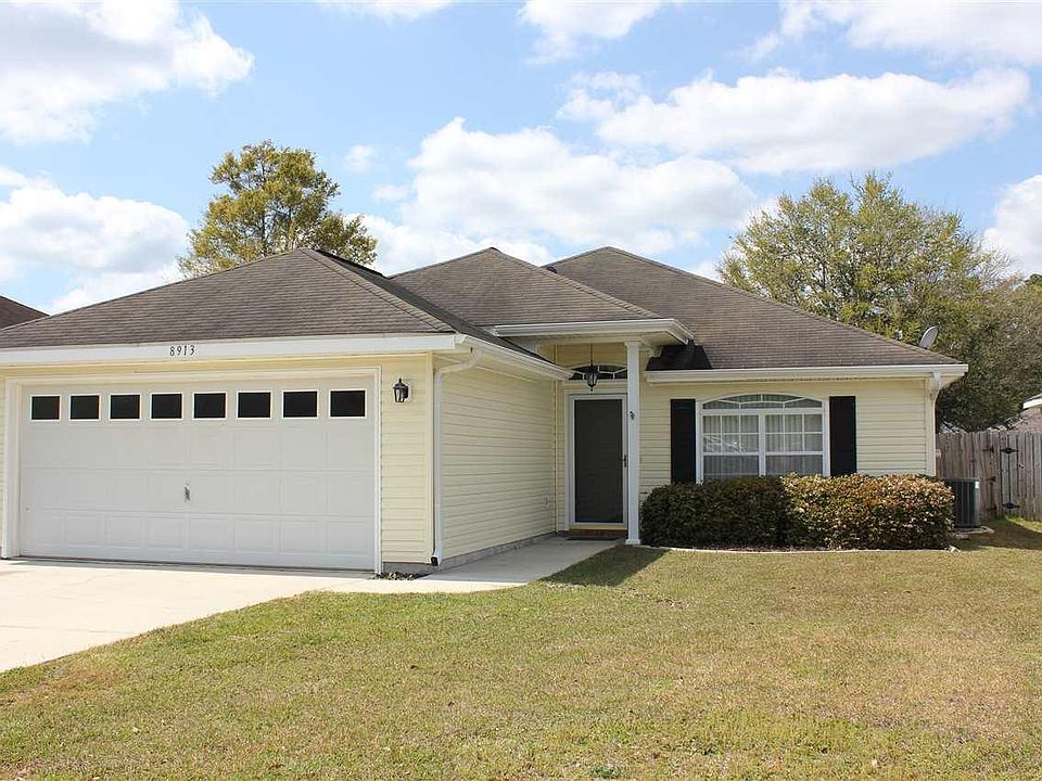 1st image of 8913 Camelot Pl