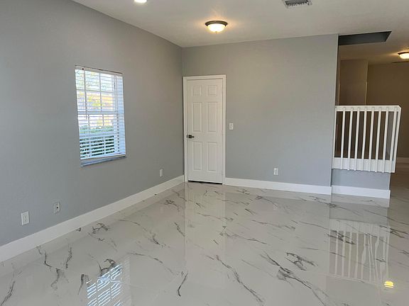 4th image of 656 Latona Avenue