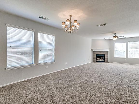 4th image of 10109 Benwick Dr
