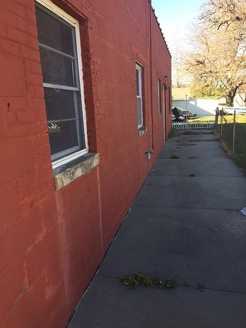 2nd image of 111 N 6th St