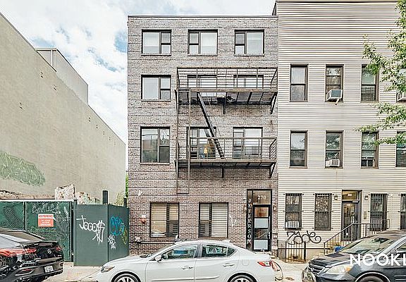 3rd image of 270 Jefferson St #3A