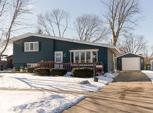 2020 Lauren Dr SW, Cedar Rapids, IA 52404