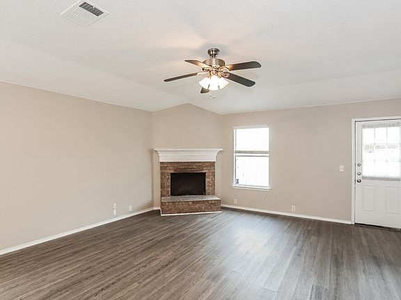 5th image of 2528 Tar Heel Dr
