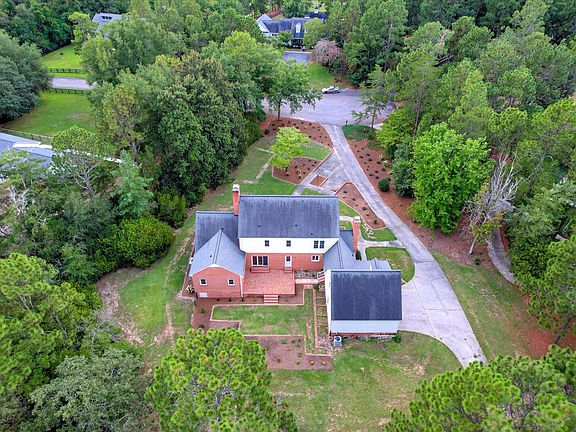4th image of 2239 Hillsdale Dr