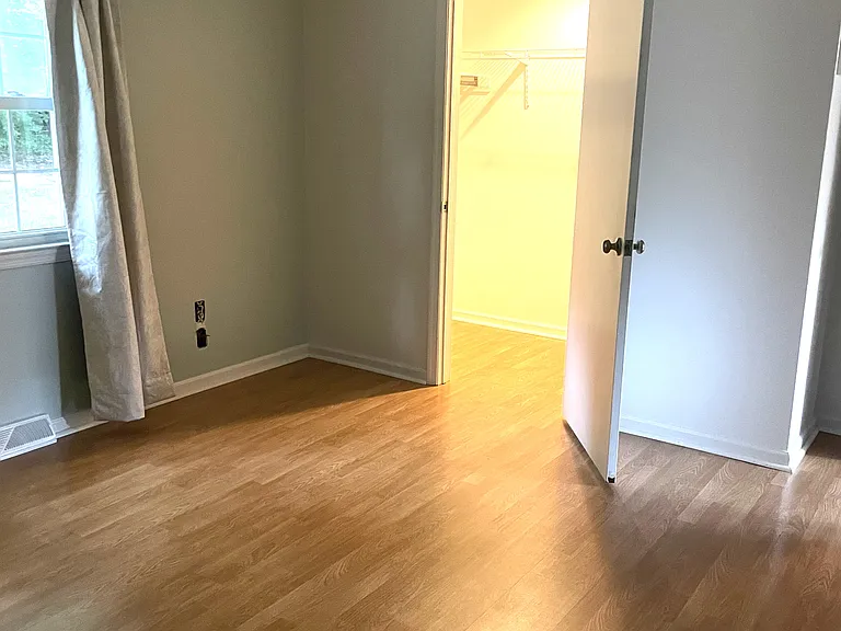 146 Cambridge Rd — Photo 13
