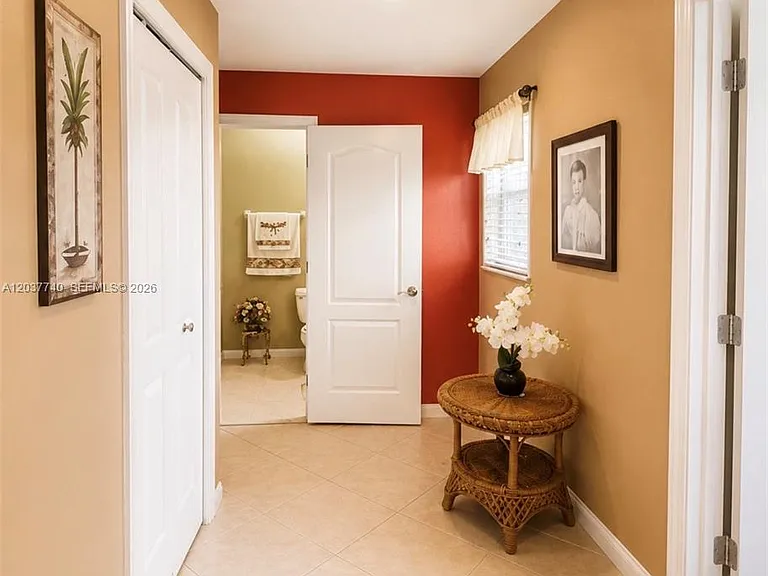16355 SW 46th Ter #16355 — Photo 10