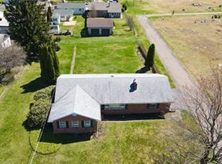 33 S Lincoln St, McAdoo, PA 18237