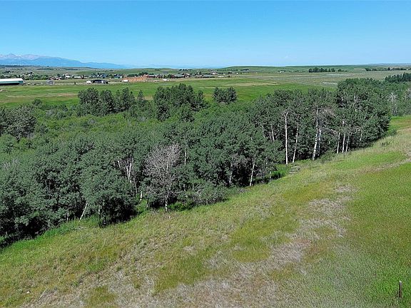 3rd image of 69 Red Lodge Creek Rd