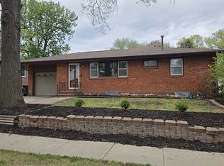 7920 Steinway Rd, Lincoln, NE 68505