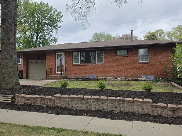 7920 Steinway Rd, Lincoln, NE 68505