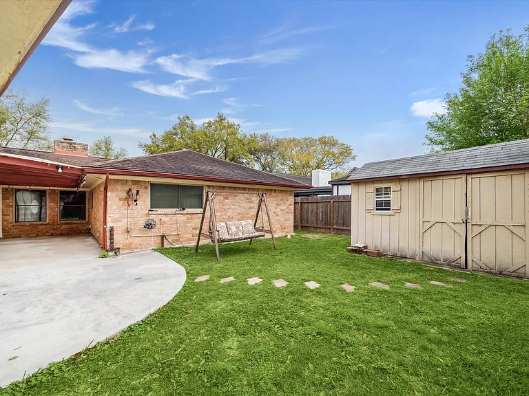 21423 Park Valley Dr — Photo 24