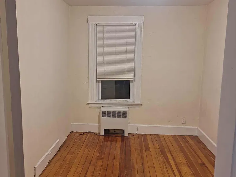 409 Sanders St #2 — Photo 13