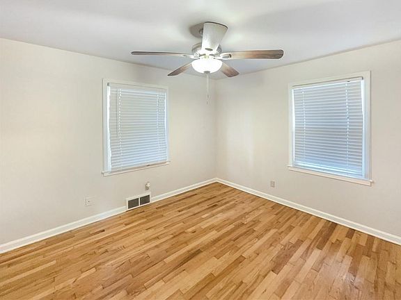 3rd image of 6410 Ballentine St