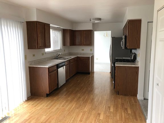 2nd image of 18197 W Banbury Dr