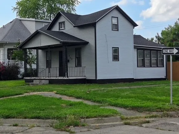 900 Lafayette Ave, Mattoon, IL 61938