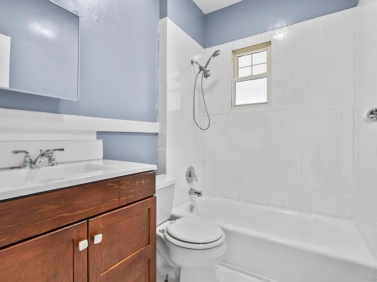 1105 N Main St #3 — Photo 16