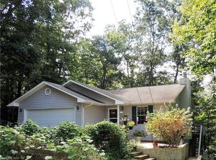114 W View Ave, Black Mountain, NC 28711