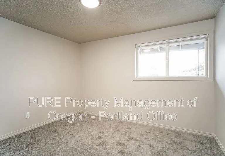 18411 E Burnside St #205 — Photo 11