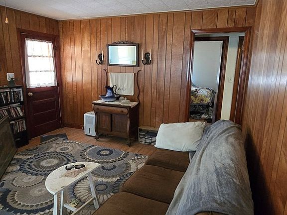 4th image of 20145 Quinby Bridge Rd