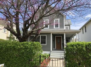 7 Pine St, Newton, NJ 07860