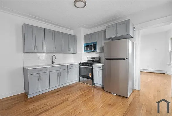 565 Carroll Ave #1 — Photo 12