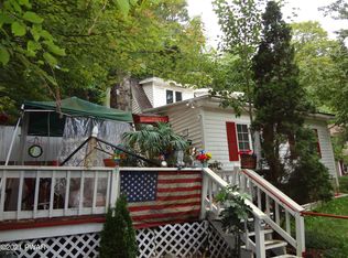 1138 Highway 507, Greentown, PA 18426